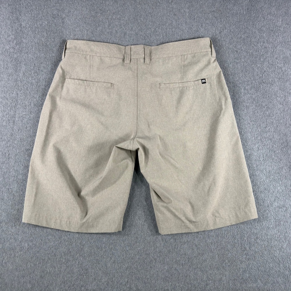 Travis Mathew Shorts Mens 32 Beige Khaki Chino Flat Front 10" Inseam Golf Travel